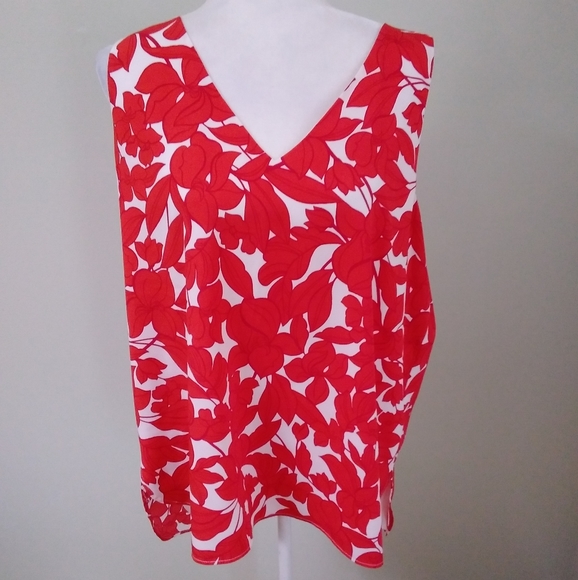 Ann Taylor Tops - Ann Taylor Floral Print Sleeveless Top